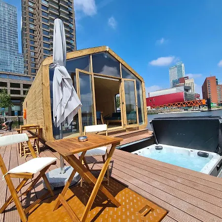 בית נופש Wikkelboat Nr5 At Floating Rijnhaven *