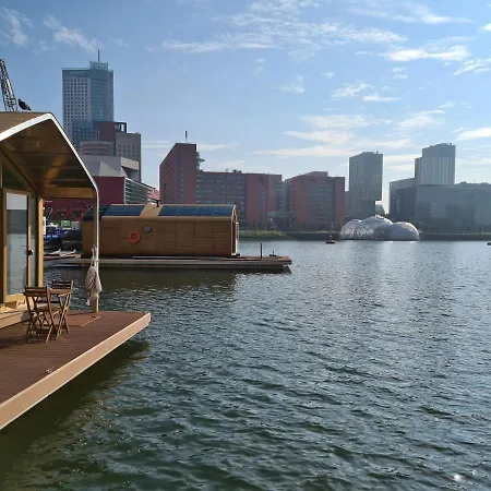 Wikkelboat Nr5 At Floating Rijnhaven רוטרדם