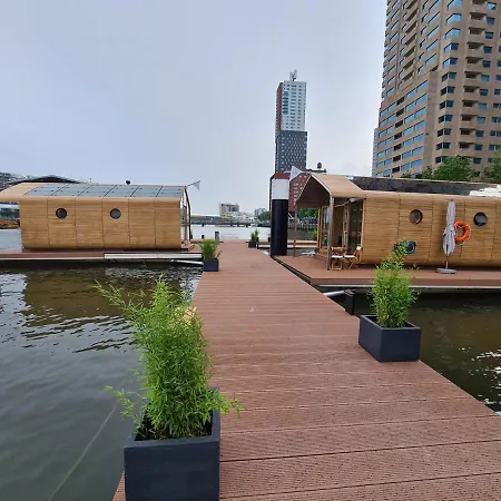 Wikkelboat Nr5 At Floating Rijnhaven *